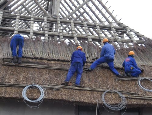 Thatching Large Roof in Mthatha, Eastern Cape